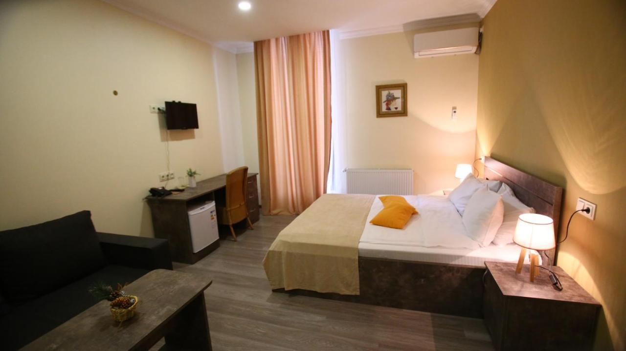 Hotel Nabadi Tbilisi Exterior photo